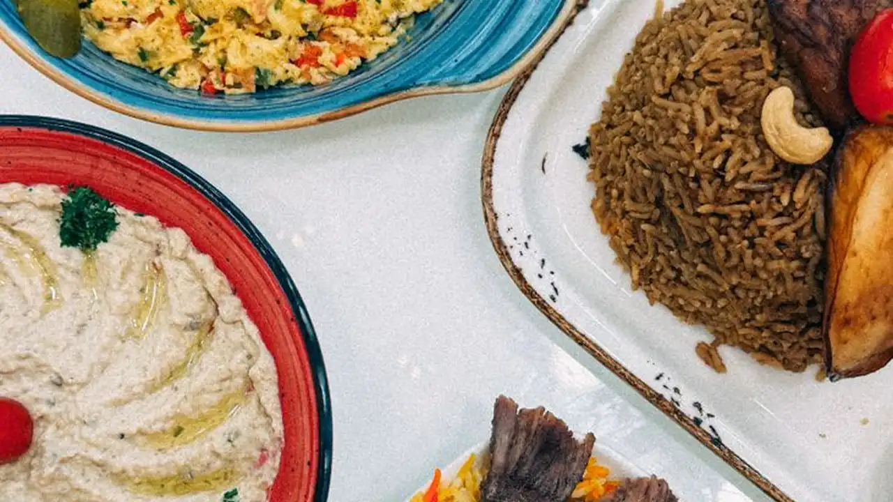 黄美隆头像