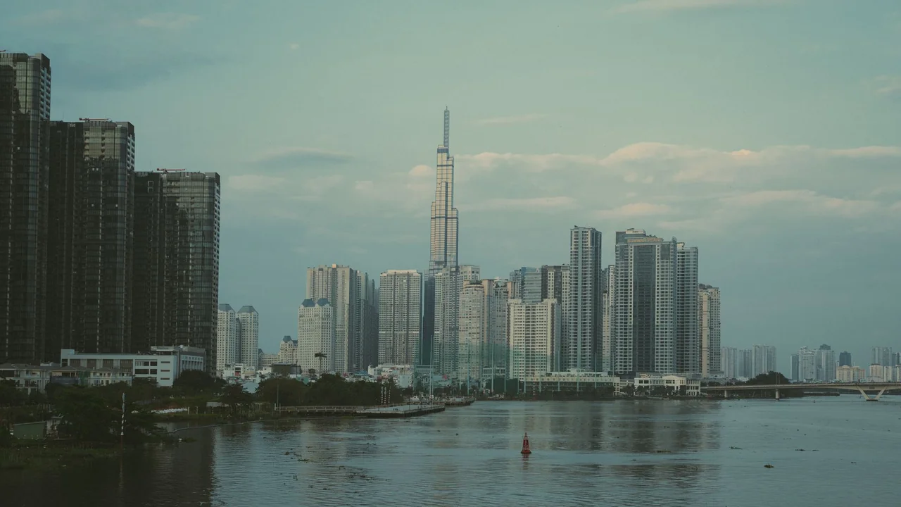 亦铭影视怎么用，选择时要注意什么